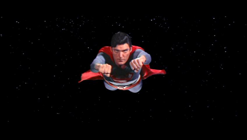 http://www.fortalezadelasoledad.com/notas/pifias/superman4/3.jpg