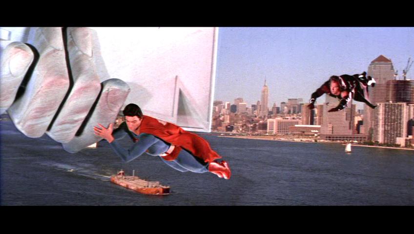 http://www.fortalezadelasoledad.com/notas/pifias/superman4/47.jpg