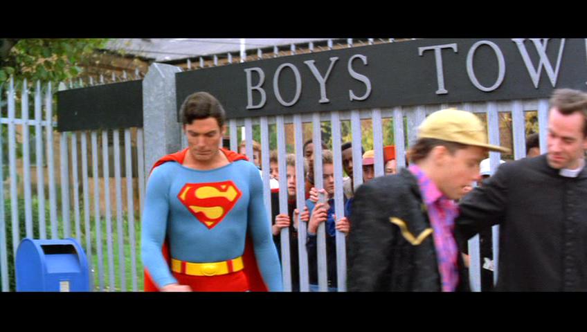 http://www.fortalezadelasoledad.com/notas/pifias/superman4/65.jpg