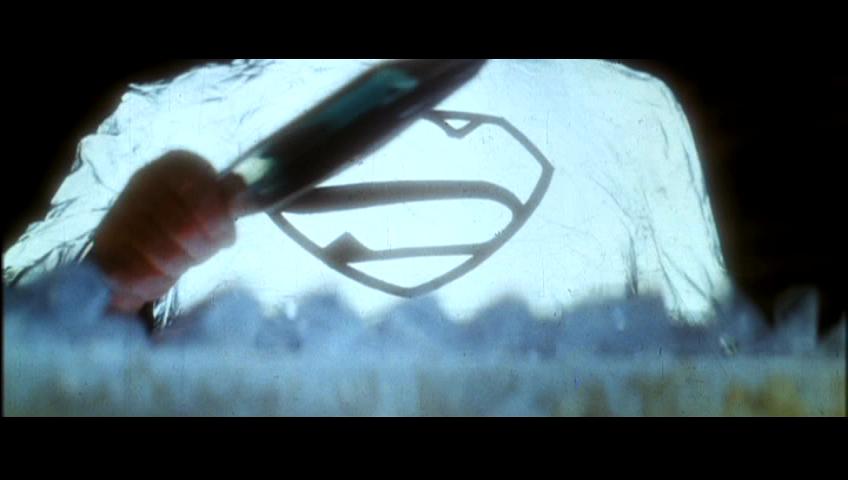 http://www.fortalezadelasoledad.com/notas/pifias/superman4deleted/jor-el.jpg
