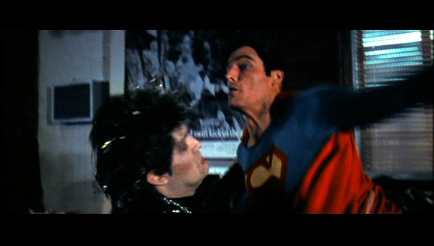http://www.fortalezadelasoledad.com/notas/pifias/superman4deleted/pelea9.jpg