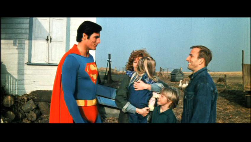 http://www.fortalezadelasoledad.com/notas/pifias/superman4deleted/tornado6.jpg