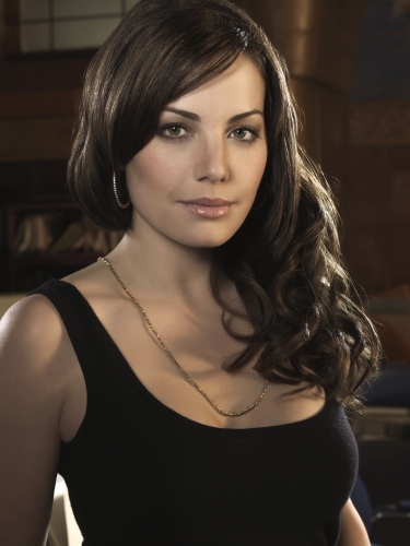 http://www.fortalezadelasoledad.com/notas/sm8/s8-erica-durance.jpg